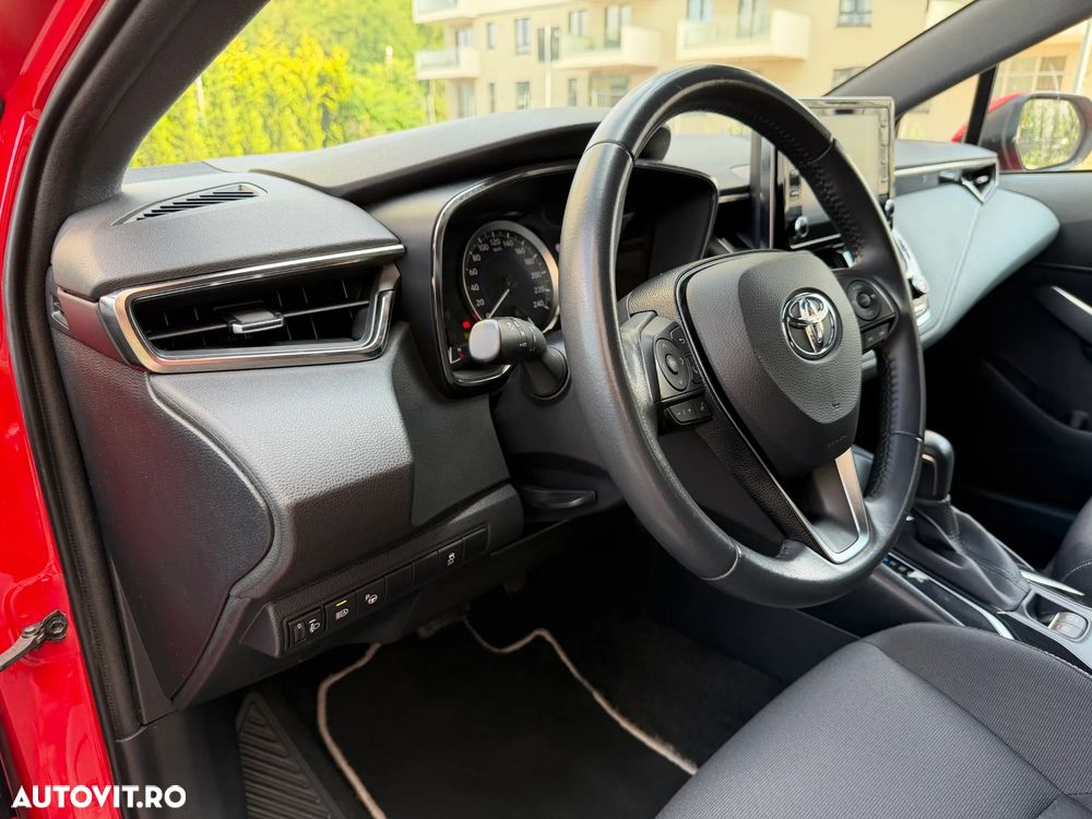 Toyota Corolla 1.8 HSD Dynamic - 13