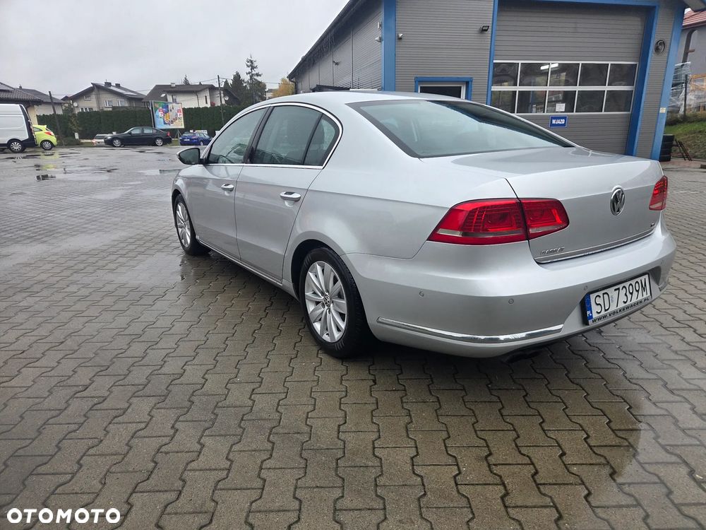 Volkswagen Passat 2012 photo 4