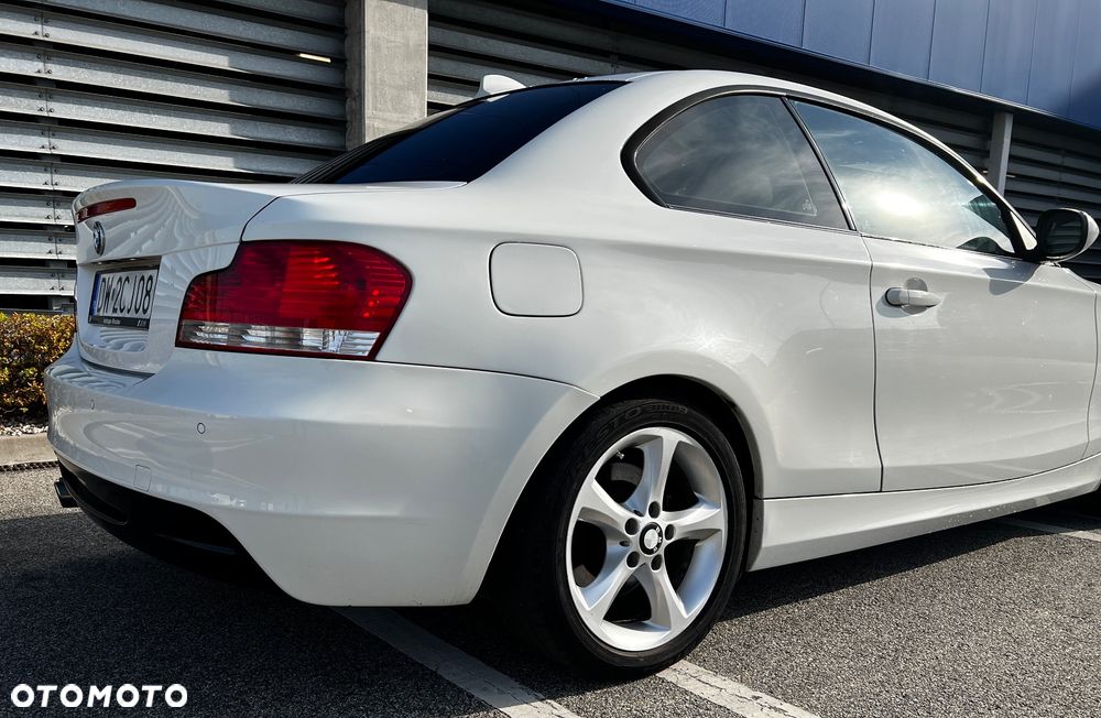 BMW Seria 1 2011 photo 5