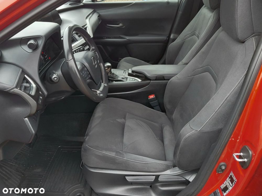 Lexus UX 200 GPF Business 2WD - 24