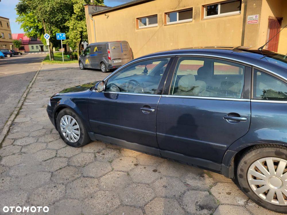 Volkswagen Passat 1.9 TDI Comfortline - 5