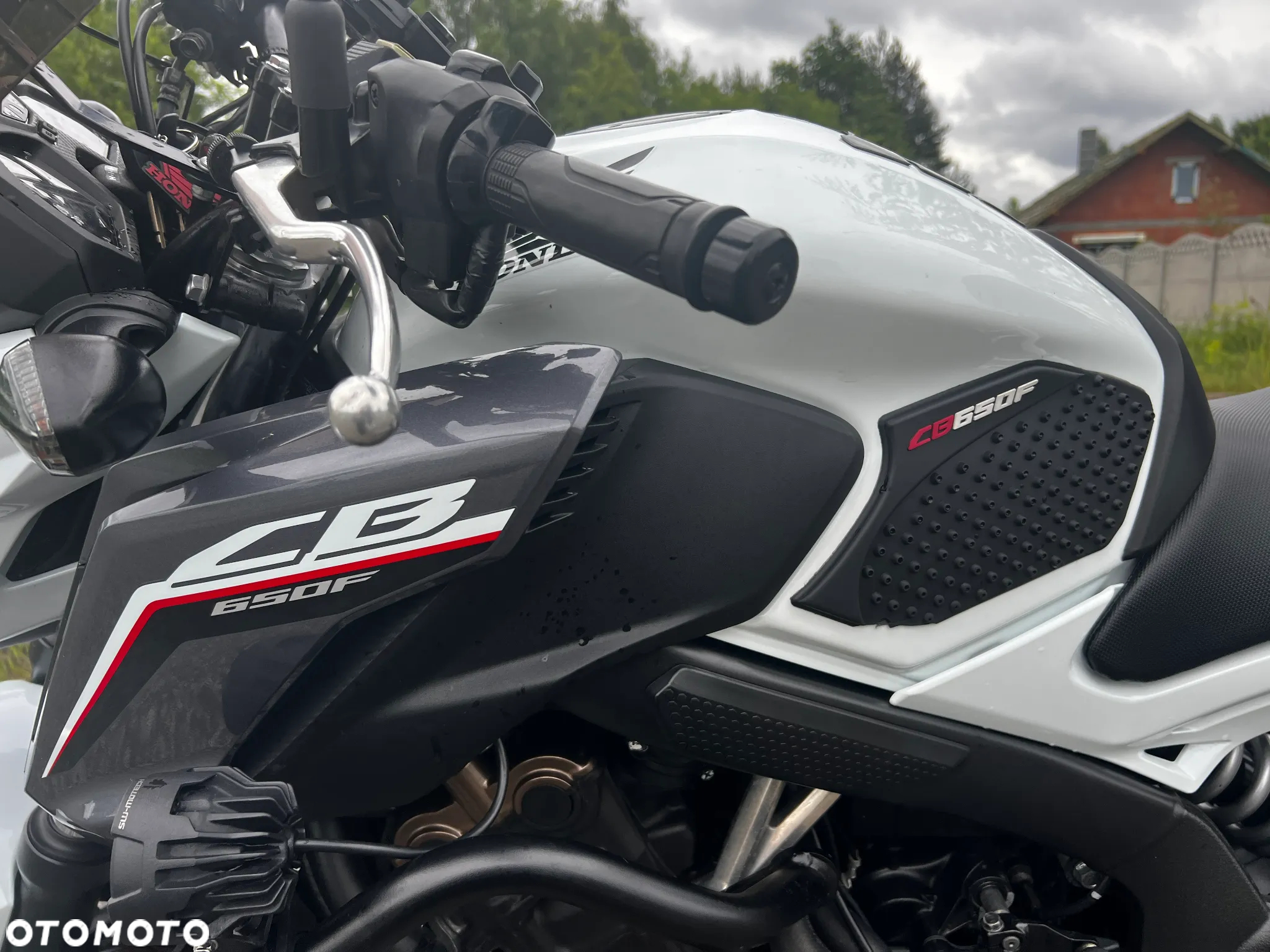 Honda CB - 16