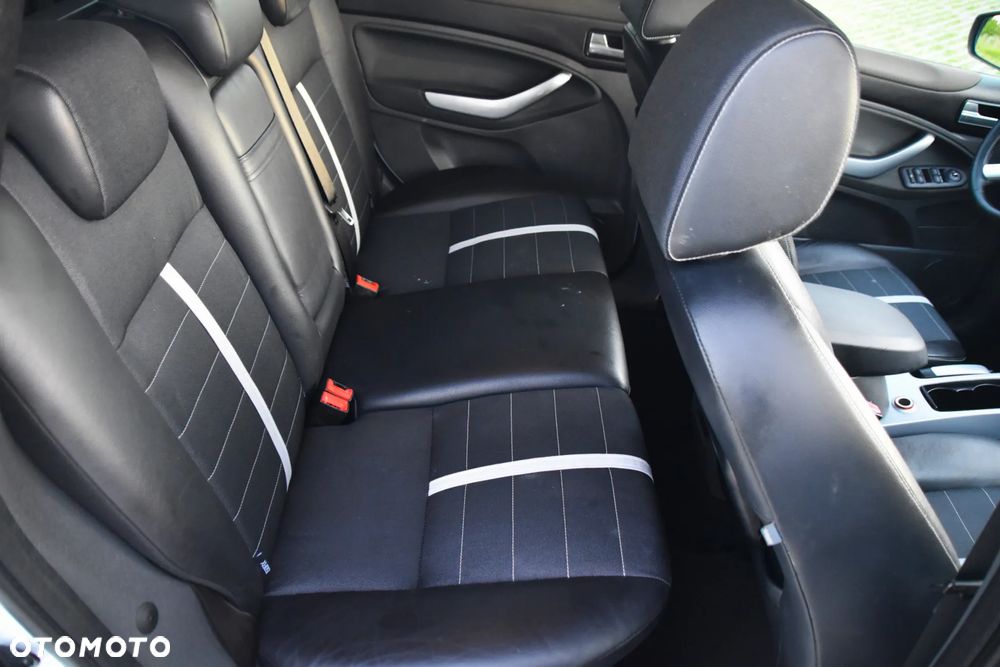 Ford Kuga 2.5 4x4 White Magic - 11
