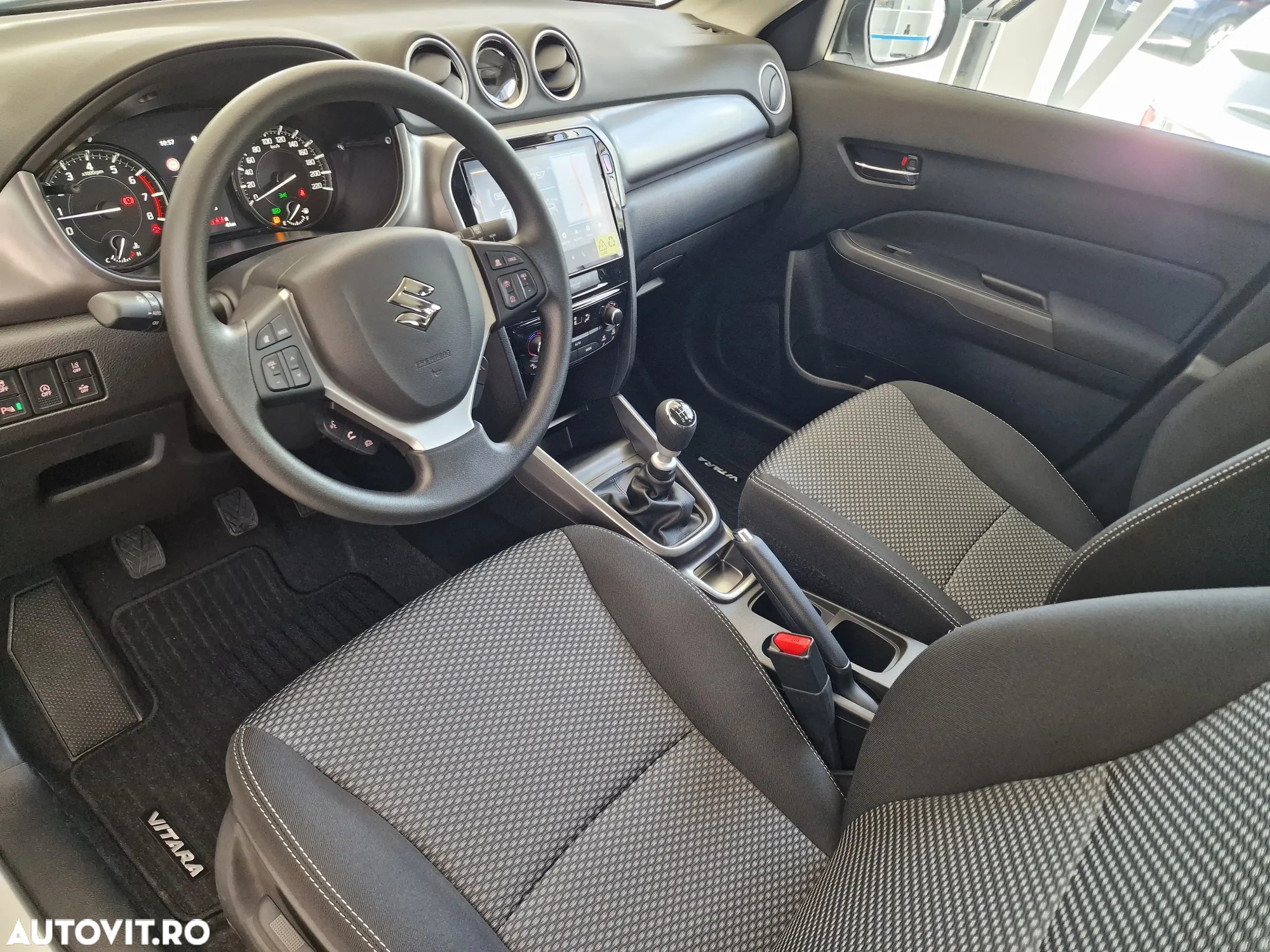Suzuki Vitara 1.4 Boosterjet MHEV Cool - 7