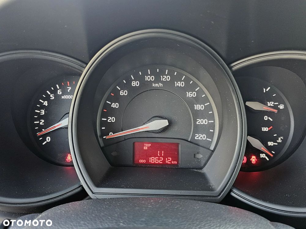 Kia Rio 1.4 Edition 7 - 33