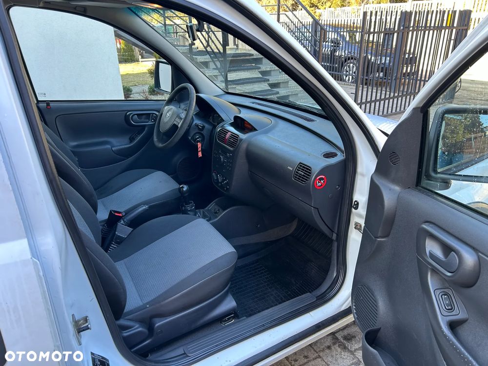 Opel Combo - 9