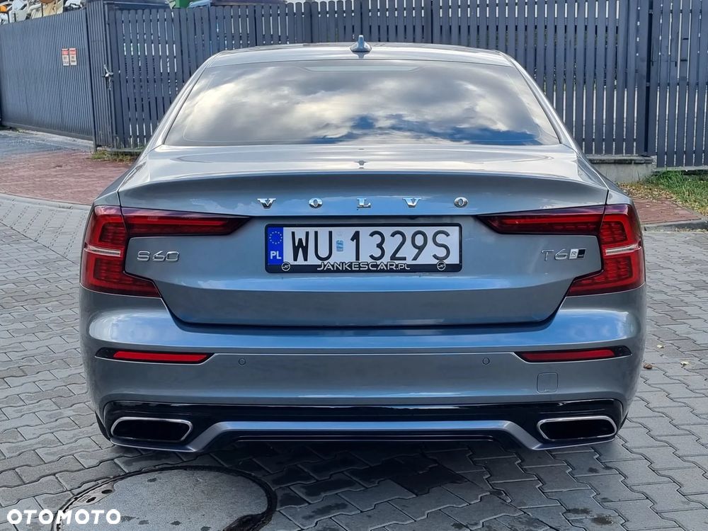 Volvo S60 T6 AWD R-Design - 17