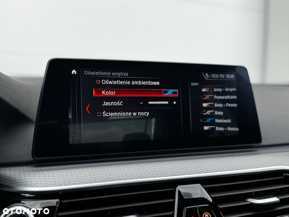 BMW Seria 5 520d xDrive M Sport sport - 31