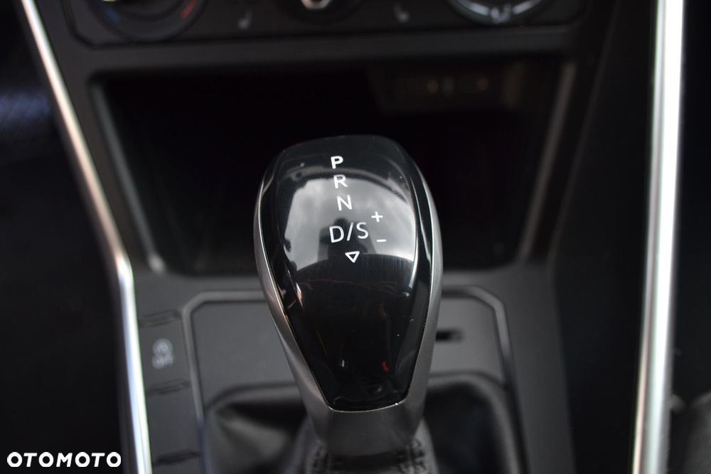 Volkswagen Polo 1.0 TSI OPF DSG Life - 19