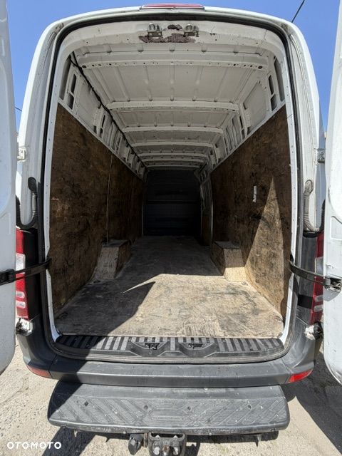 Mercedes-Benz SPRINTER - 25