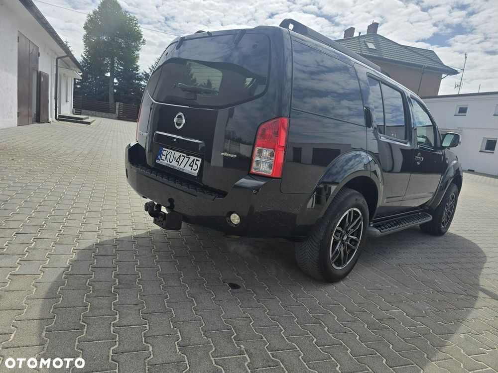Nissan Pathfinder - 20