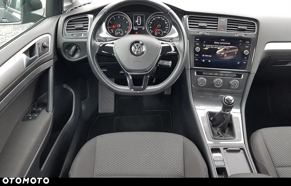 Volkswagen Golf - 16