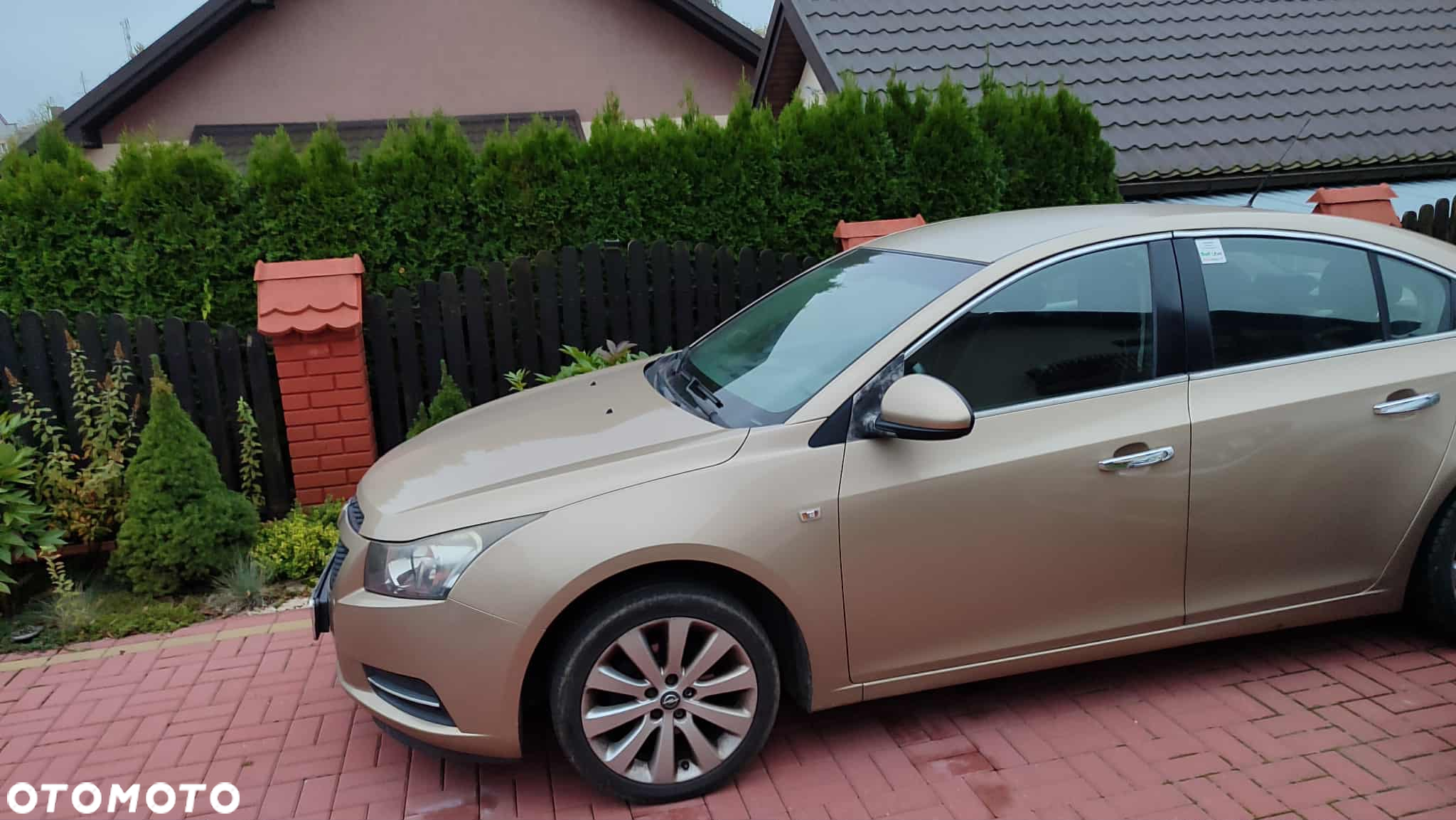Chevrolet Cruze 1.6 Base - 10