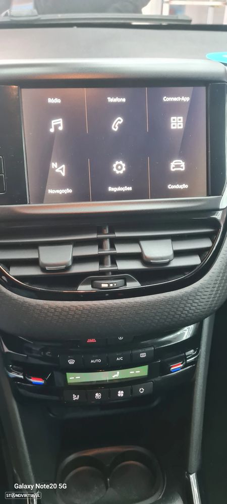 Peugeot 2008 BlueHDi 100 STOP & START Signature - 27