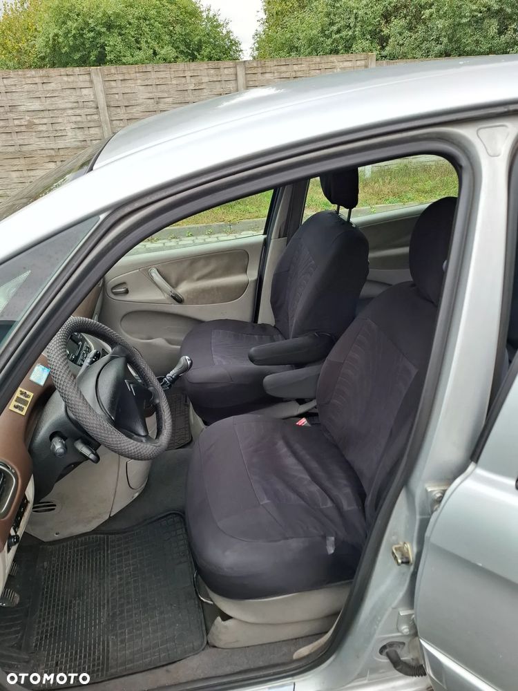 Citroën Xsara Picasso 1.8i 16V Exclusive - 5