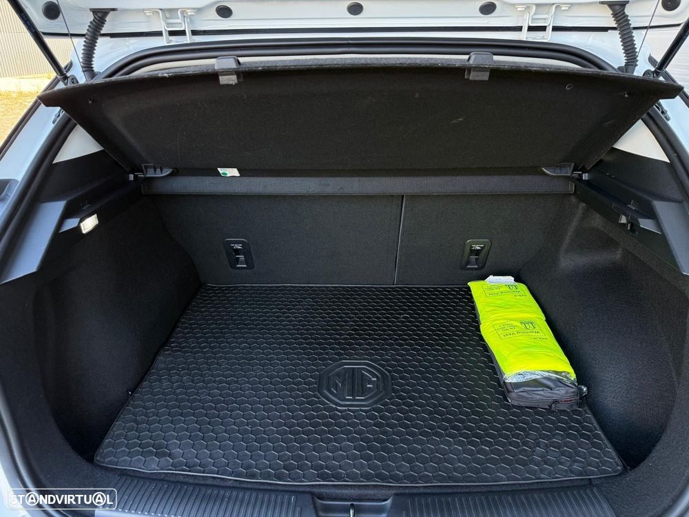 MG MG4 64 kWh Comfort - 25