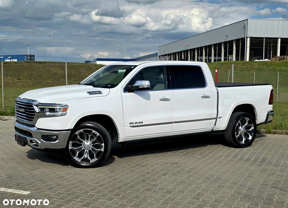 Dodge RAM - 1