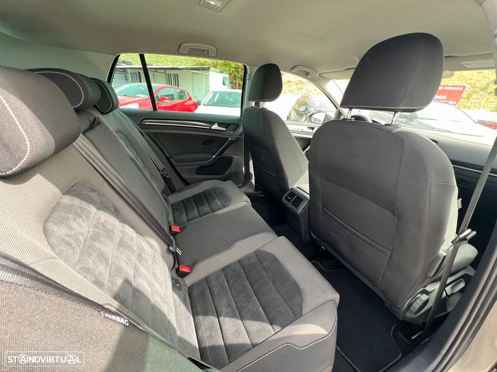 VW Golf 2.0 BlueTDI DSG Comfortline - 10