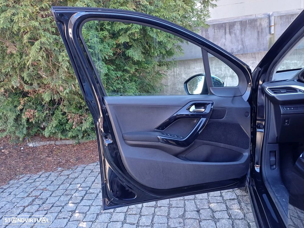 Peugeot 208 1.6 BlueHDi Style - 17