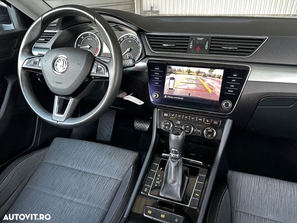 Skoda Superb 1.6 TDI DSG Ambition - 33