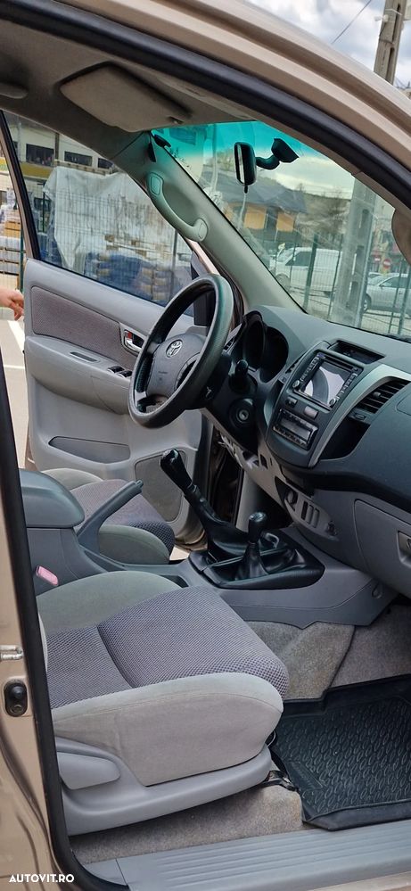 Toyota Hilux 3 litri - 32