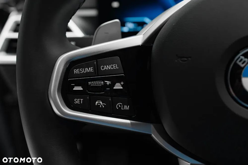 BMW Seria 3 320i - 14