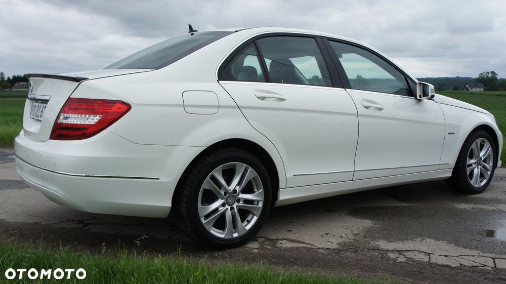 Mercedes-Benz Klasa C 180 CGI Automatik BlueEFFICIENCY - 10