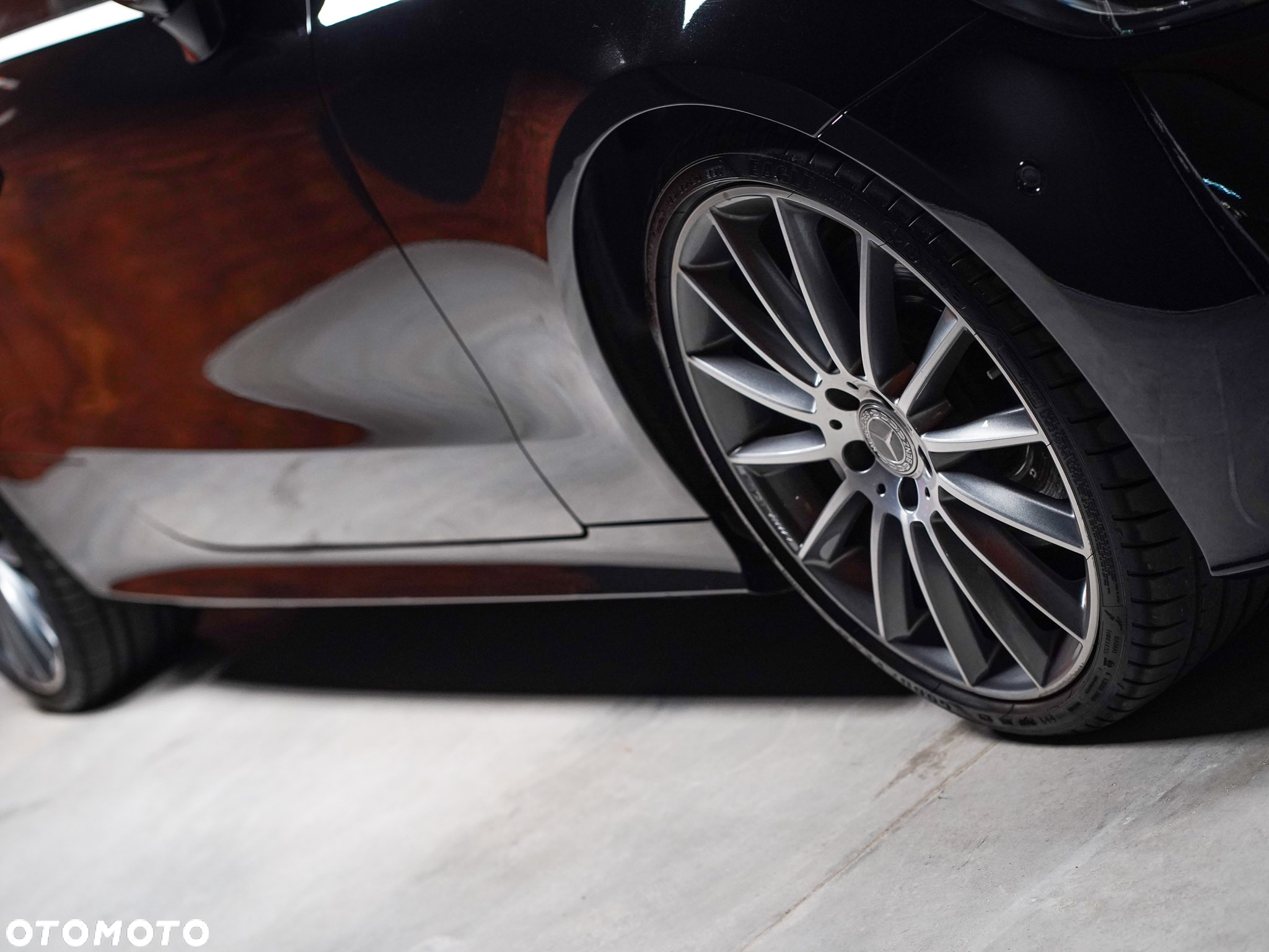 Mercedes-Benz Klasa E 200 Kabriolet 4-Matic 9G-TRONIC - 40