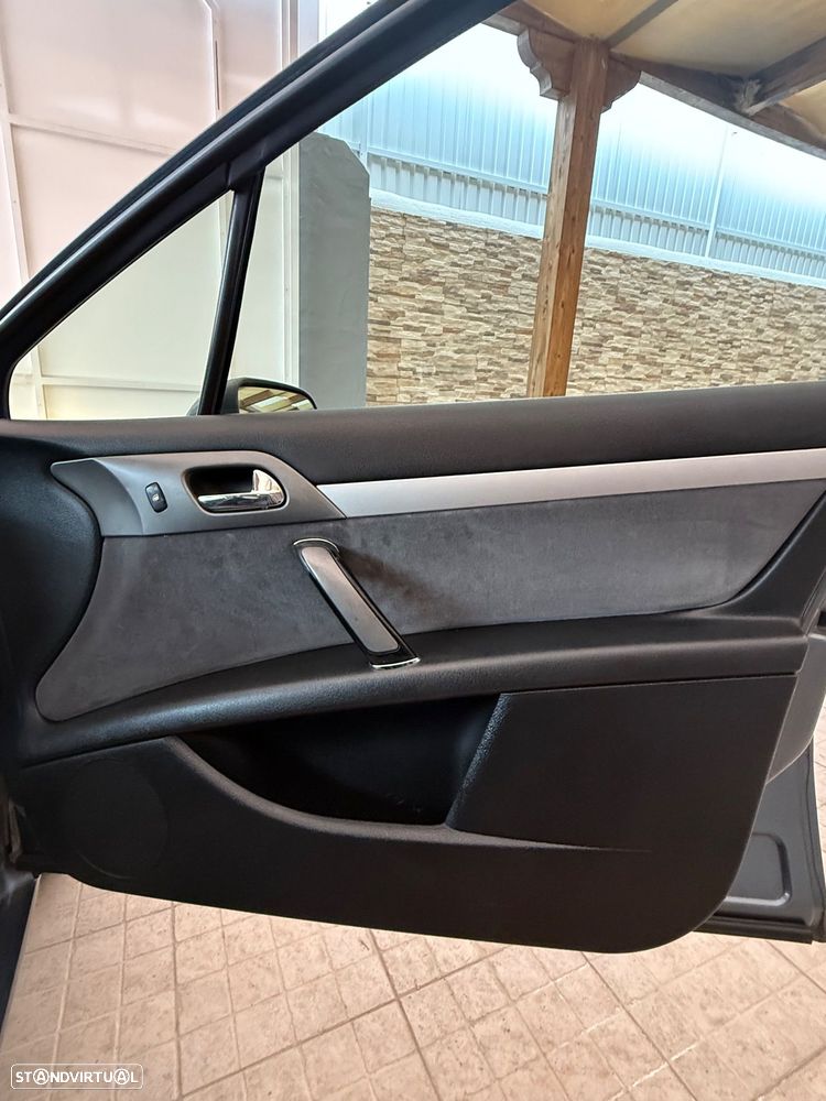 Peugeot 407 1.6 HDi Executive - 20