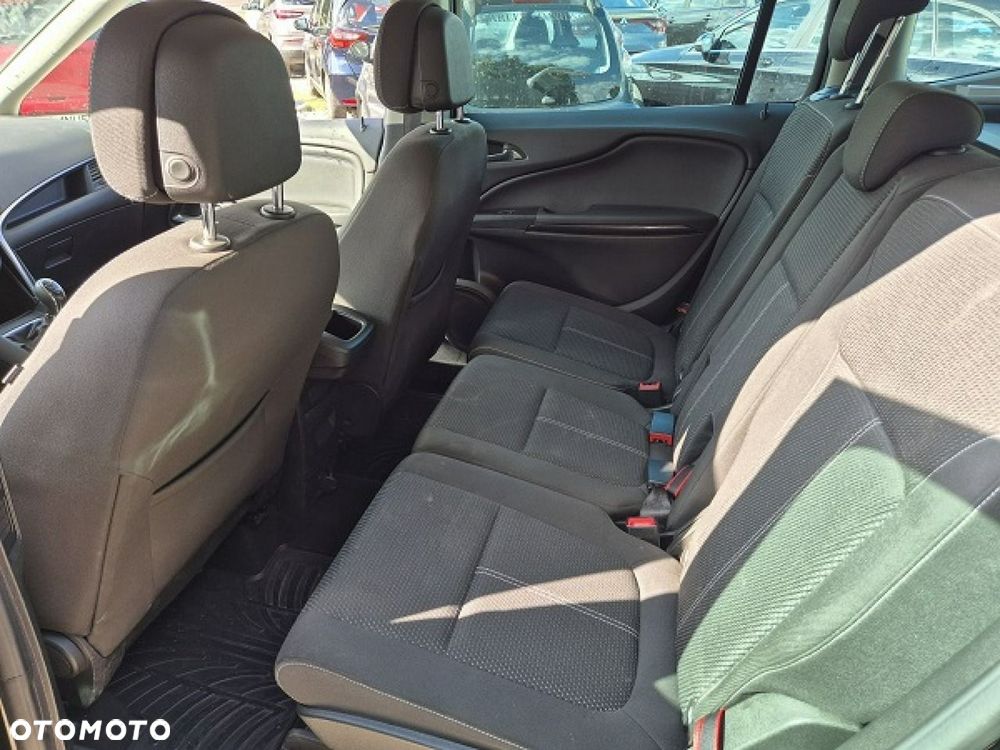 Opel Zafira - 20