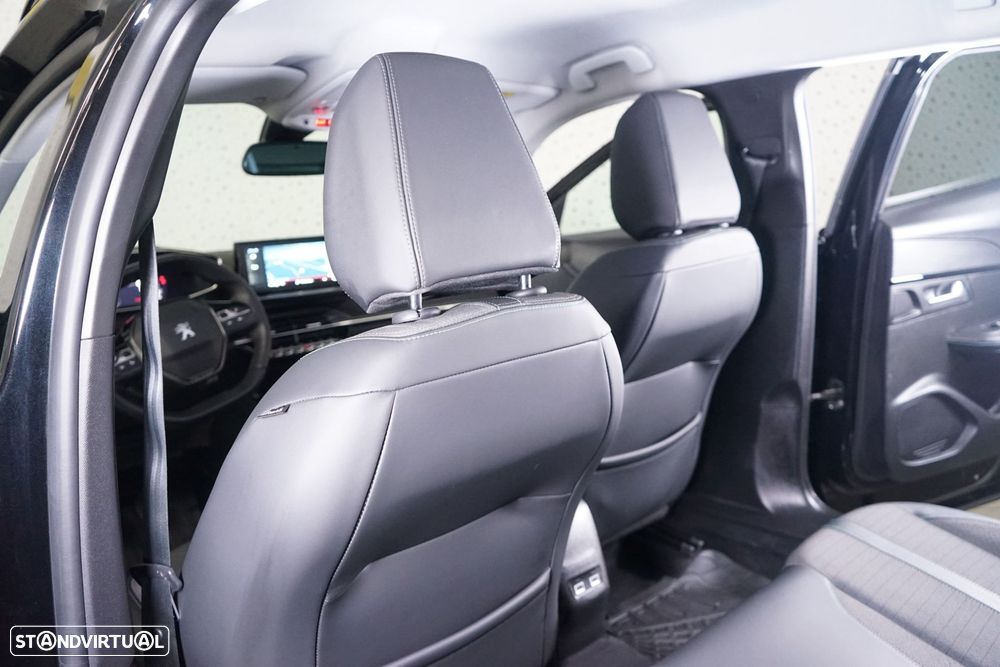 Peugeot 2008 PureTech 100 Allure - 35