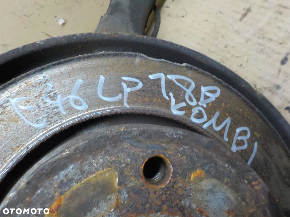 BMW E46 1.8 B PIASTA WAHACZ LEWY TYŁ - 4