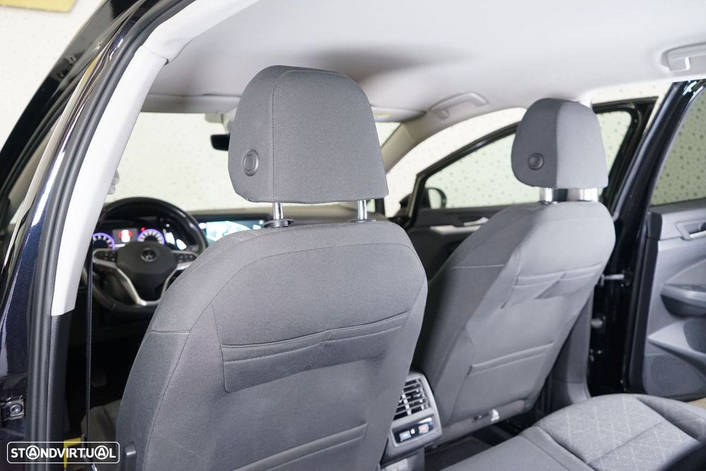 VW Golf 1.0 TSI Confortline - 37