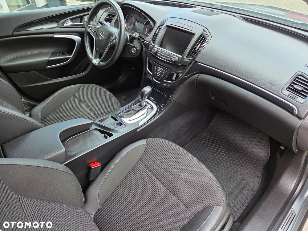Opel Insignia - 12