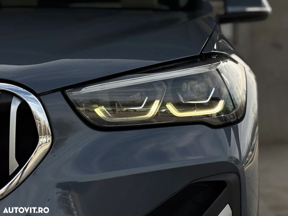 BMW X1 sDrive18d xLine - 12