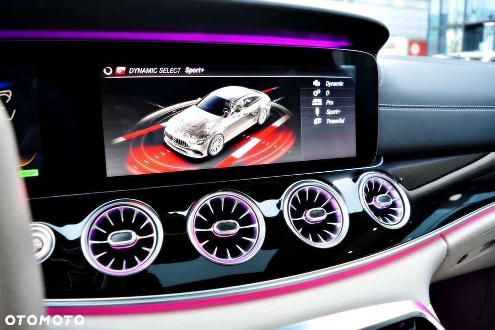 Mercedes-Benz AMG GT 43 4Matic+ Speedshift TCT 9G - 24