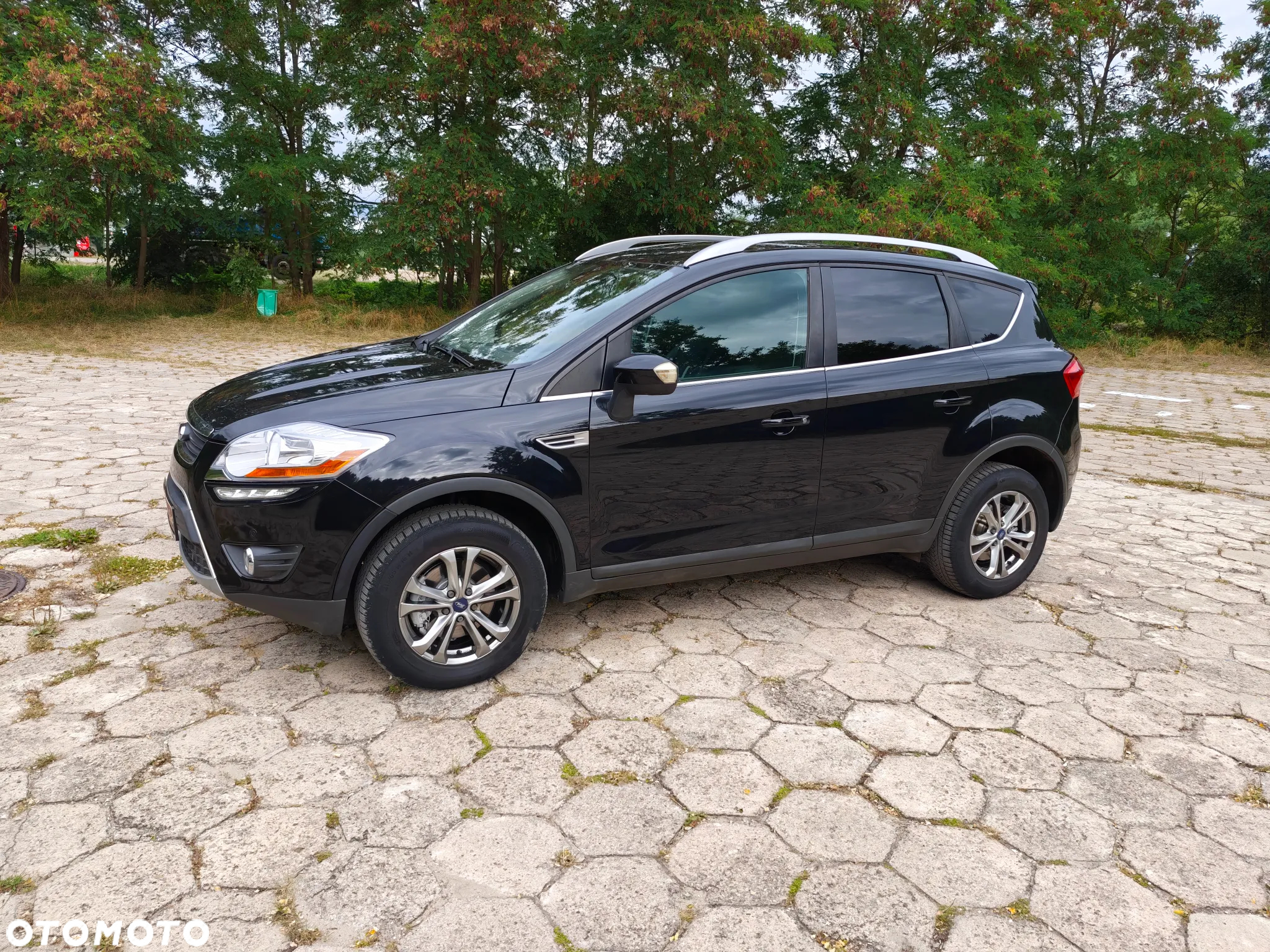 Ford Kuga 2.0 TDCi 4x4 Titanium - 2
