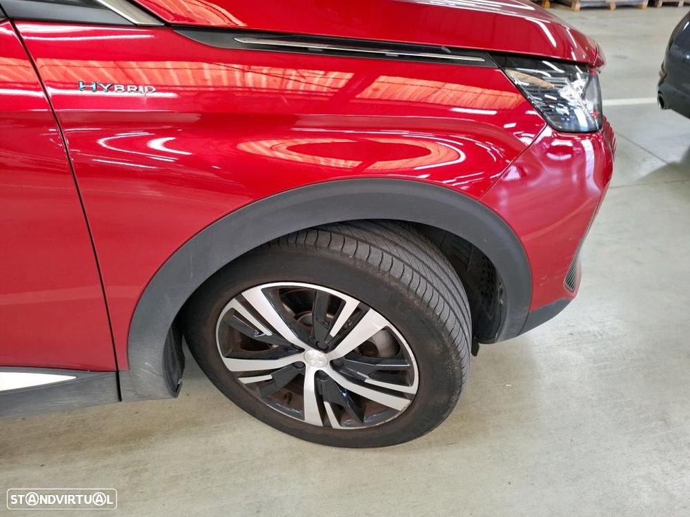 Peugeot 3008 Hybrid 225 e-EAT8 GT - 11