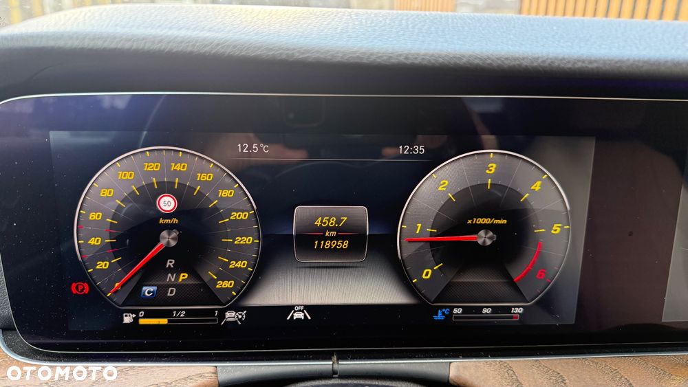 Mercedes-Benz Klasa E - 4