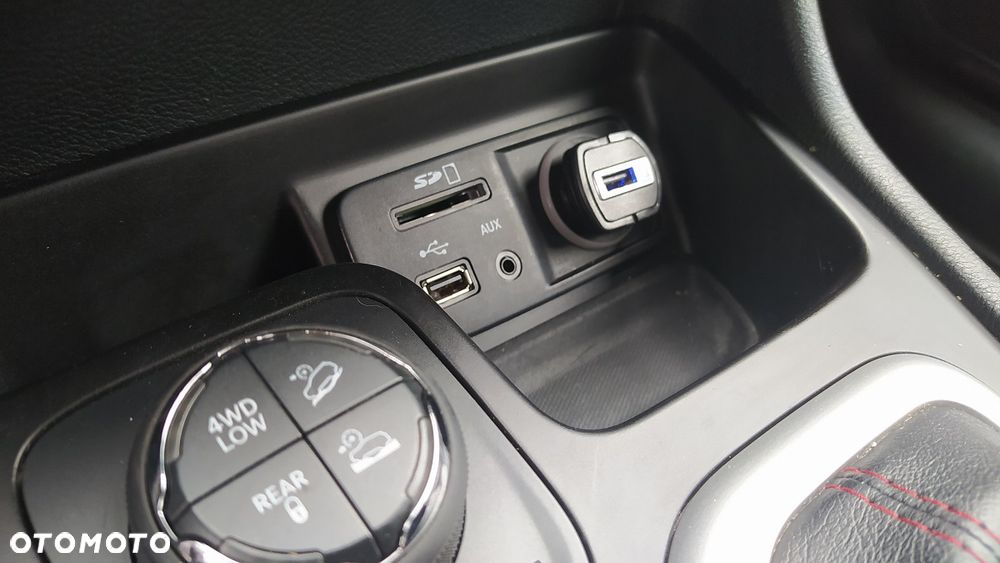 Jeep Cherokee 3.2 V6 Active Drive Lock Trailhawk - 24