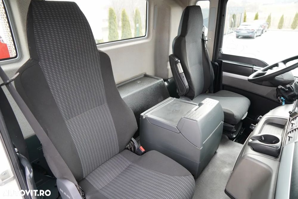MAN TGS 32.400 / 8x4 / BETONIERĂ LIEBHERR / BETONIERĂ 9 M3 / JANTE DIN ALIAJ / EURO 5 - 37