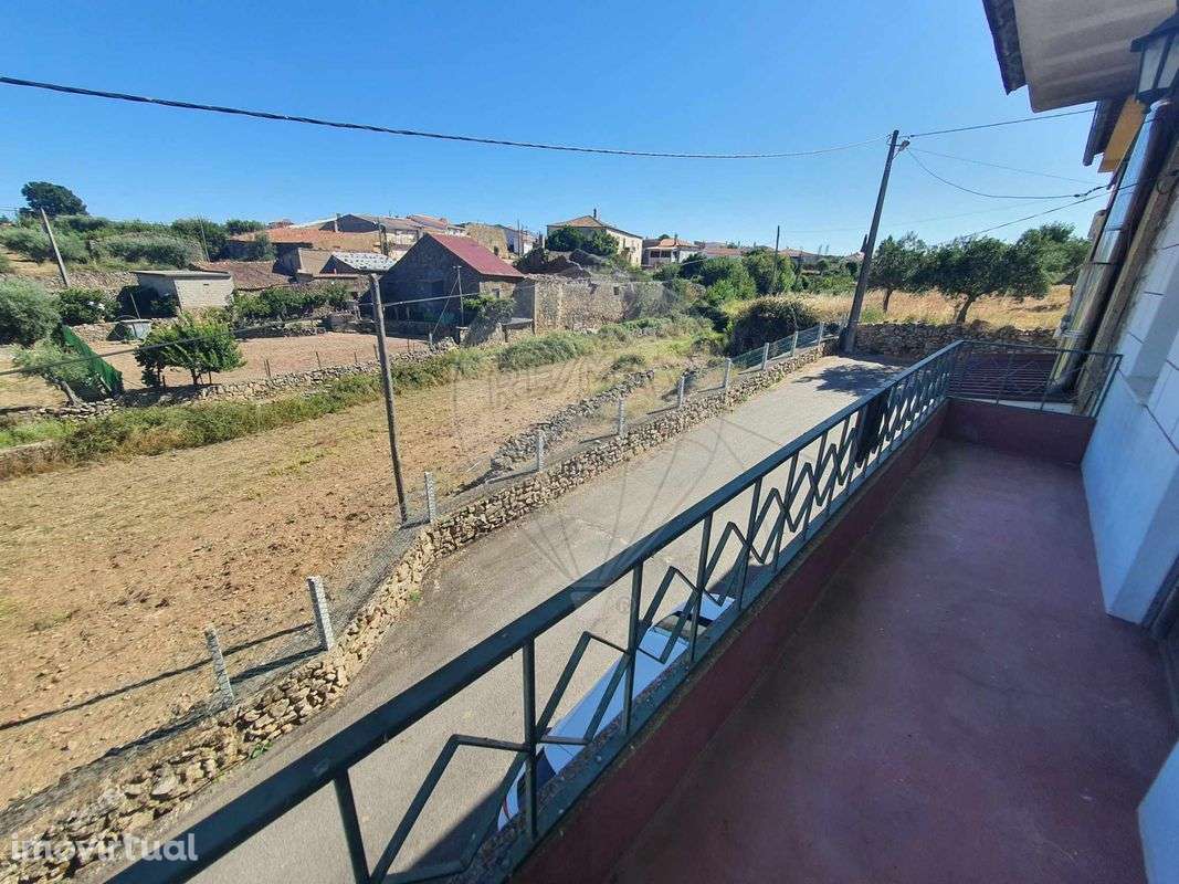 Moradia T3 para venda - Grande imagem: 2/13