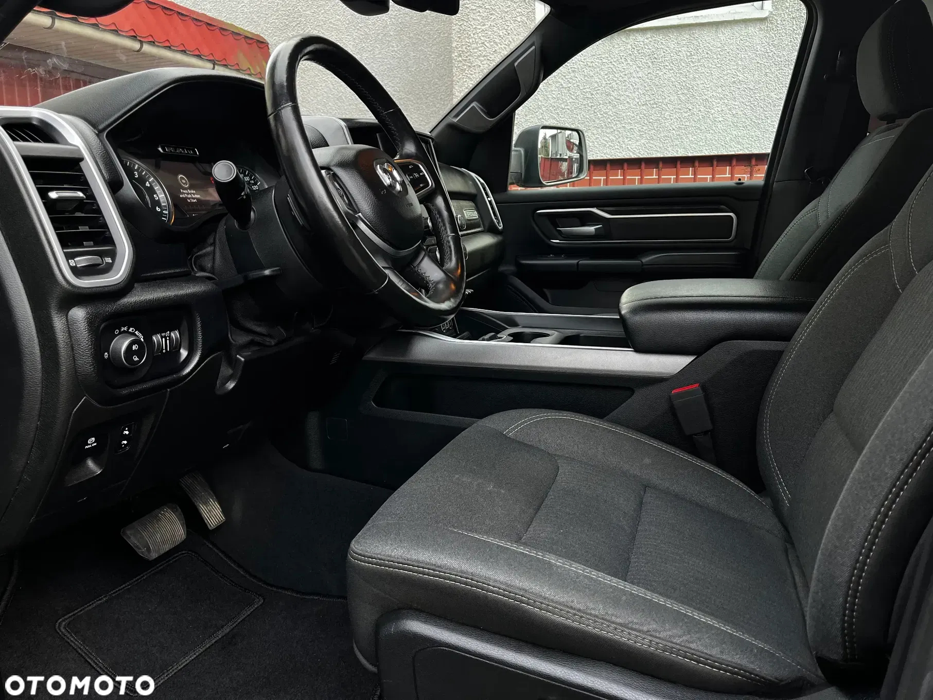 Dodge RAM 1500 5.7 4x4 - 6