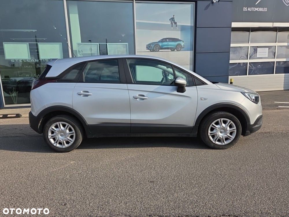 Opel Crossland X 1.2 T Enjoy S&S - 4