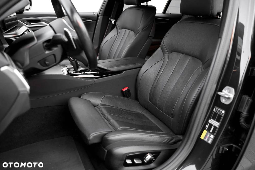 BMW Seria 5 - 29