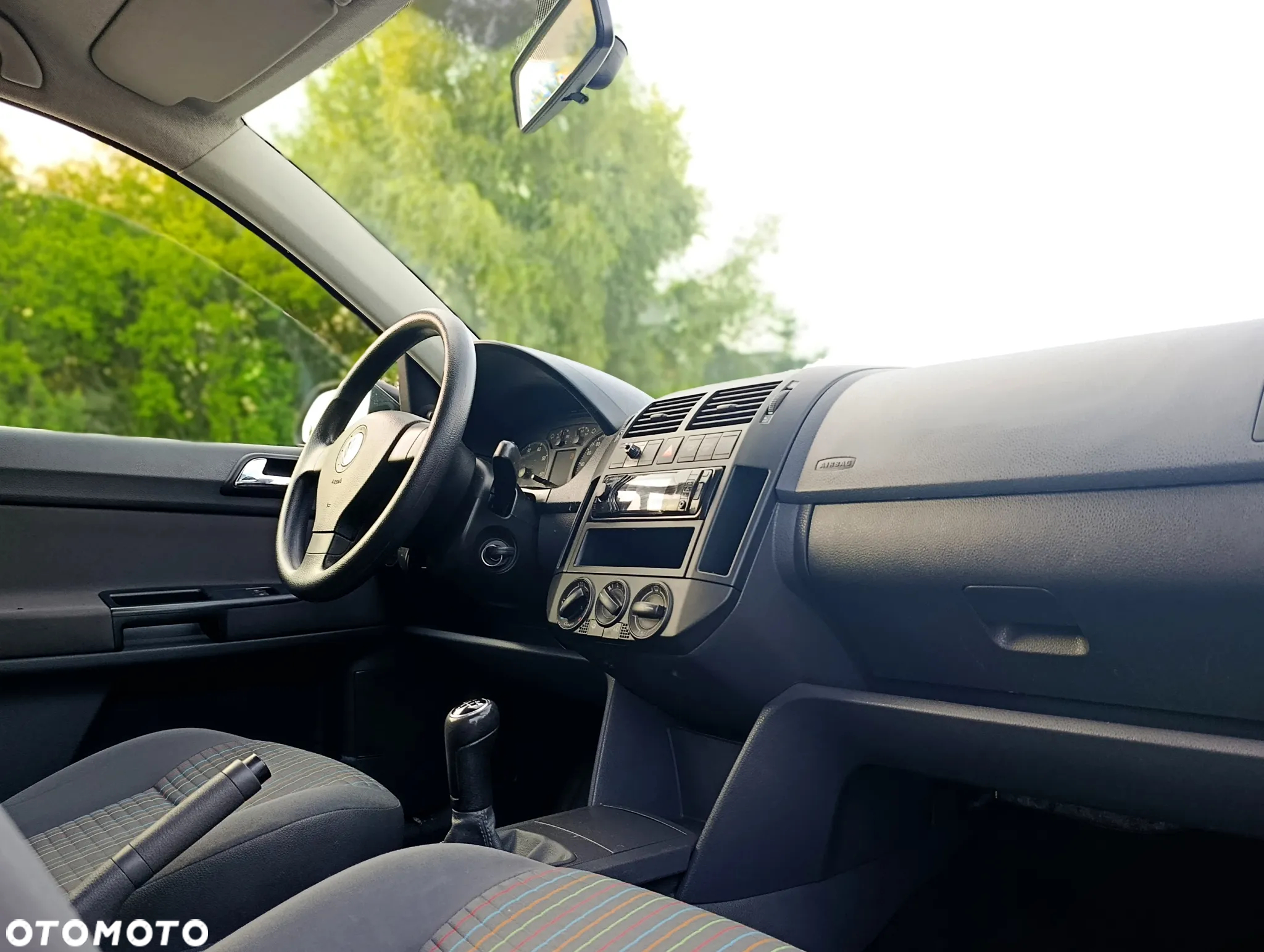 Volkswagen Polo - 9