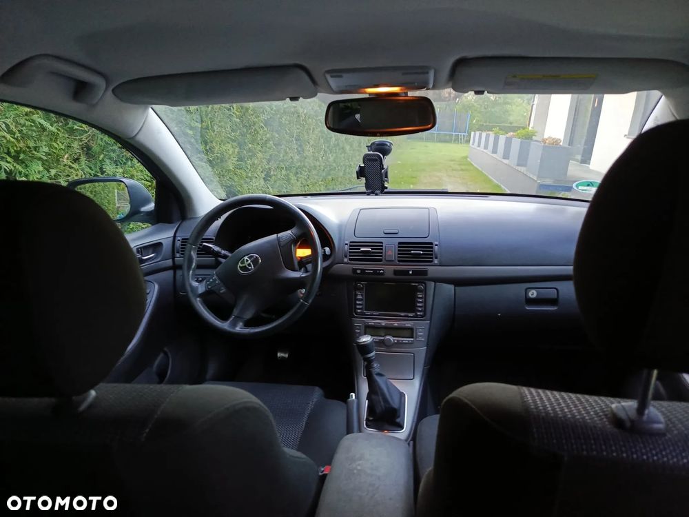 Toyota Avensis 2.0 D-4D Sol - 6