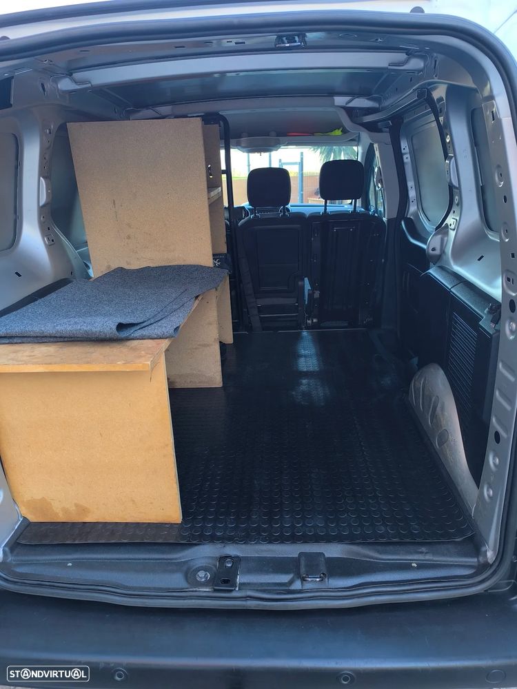 Peugeot Partner - 11