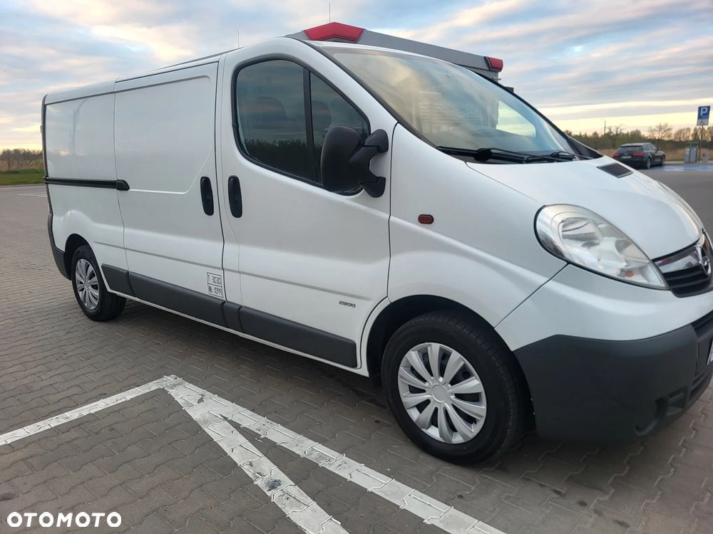 Opel Vivaro - 17