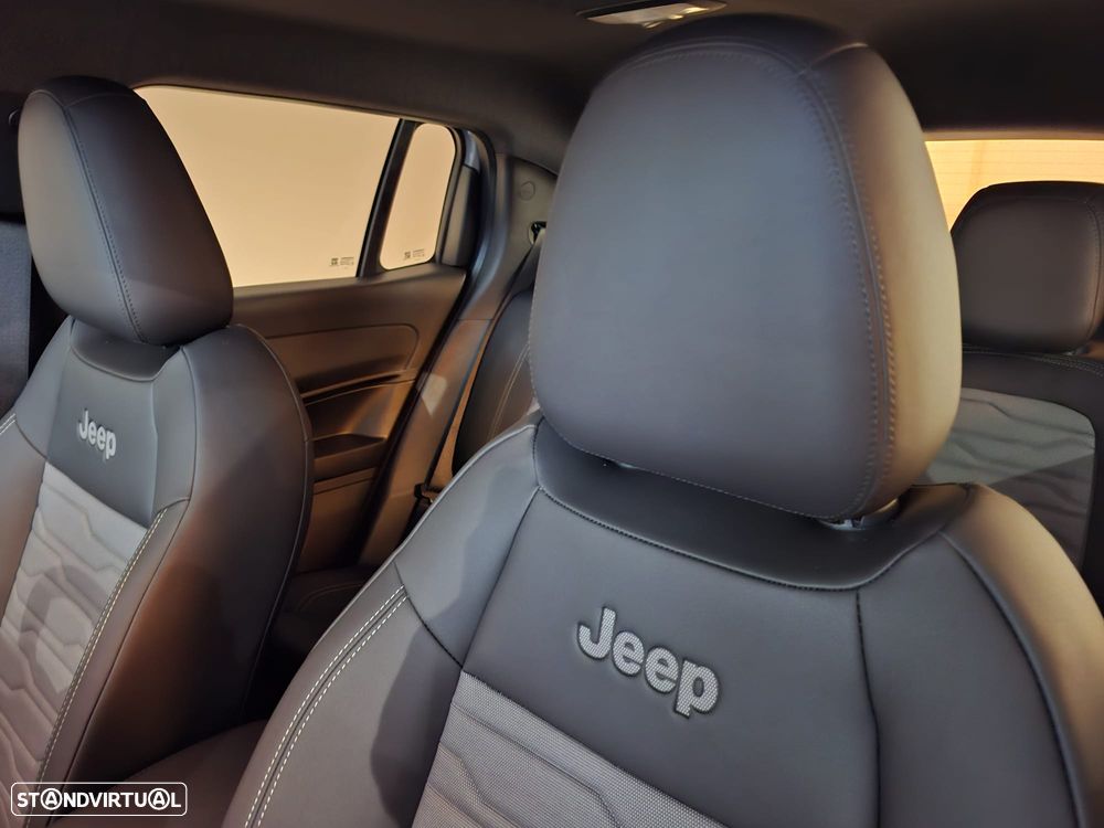 Jeep Avenger 1.2 4xe Hybrid eAWD Upland - 19